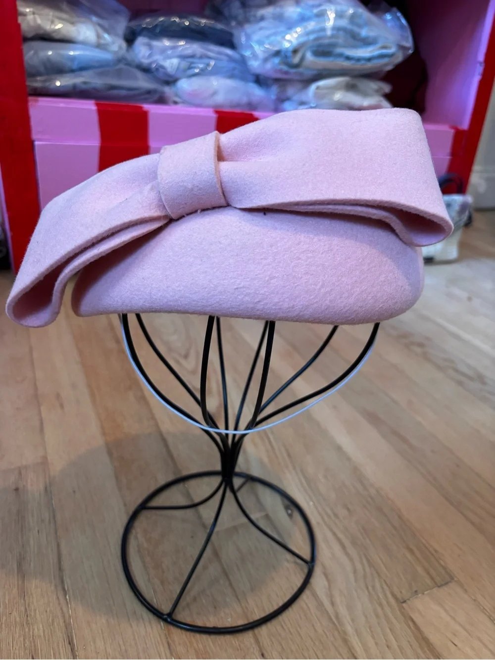 Lawliet Pink Wool Pillbox Fascinator Oversized Bow Vintage Inspired Tea Party - Picture 2 of 8